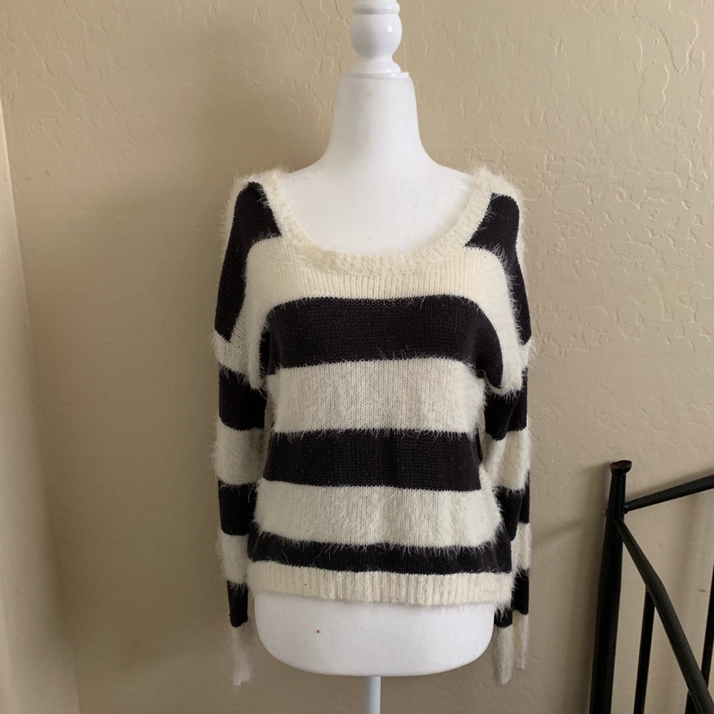 High low black and white stripes fuzzy sweater